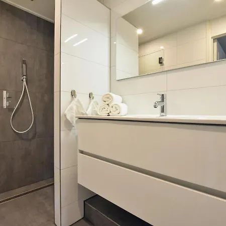 Apartment Luxurious In